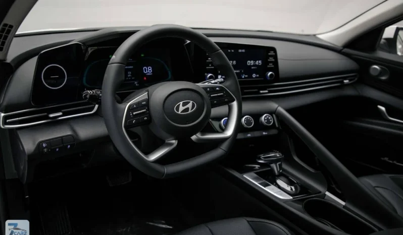 
								Hyundai Elantra GLX 2025 full									