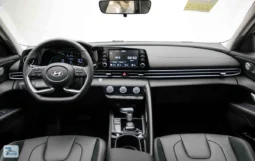 
										Hyundai Elantra GLX 2025 full									