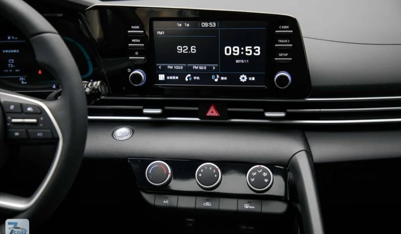 
								Hyundai Elantra GLX 2025 full									