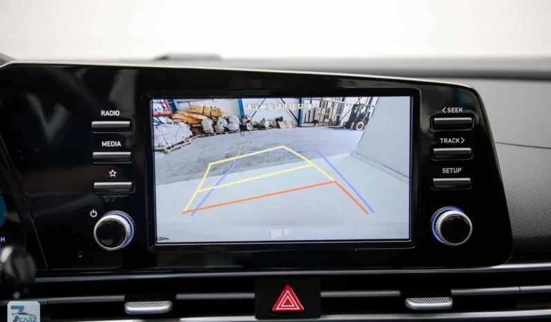 
								Hyundai Elantra GLX 2025 full									