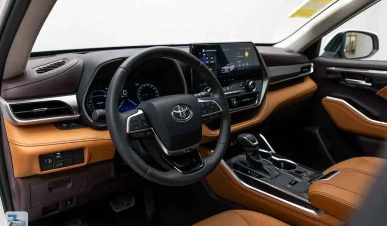 
								Toyota Highlander 2025 full									