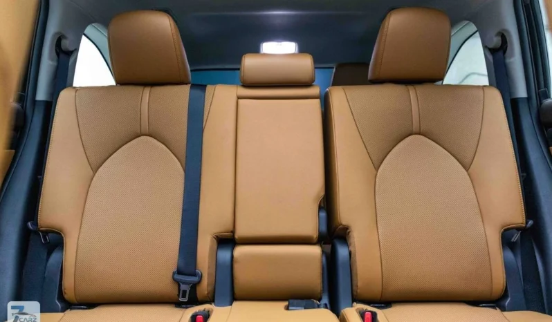 
								Toyota Highlander 2025 full									