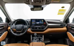 
										Toyota Highlander 2025 full									
