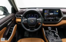 
										Toyota Highlander 2025 full									