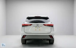 
										Toyota Highlander 2025 full									