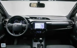 
										Toyota Hilux Adventure 2025 full									