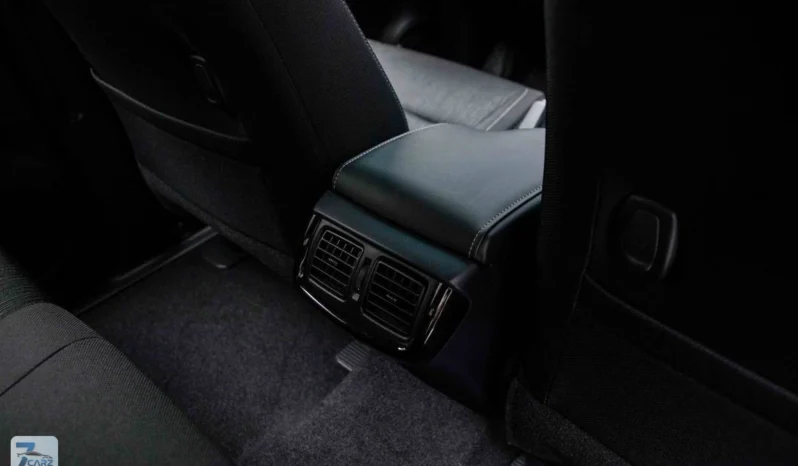 
								Toyota Hilux Adventure 2025 full									