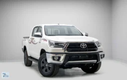 Toyota Hilux SR5 2025