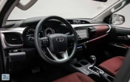 
										Toyota Hilux SR5 2025 full									