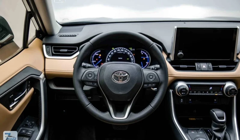 
								Toyota RAV4 2025 full									