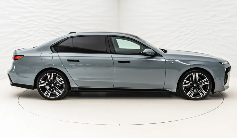
								2025 BMW 520d full									