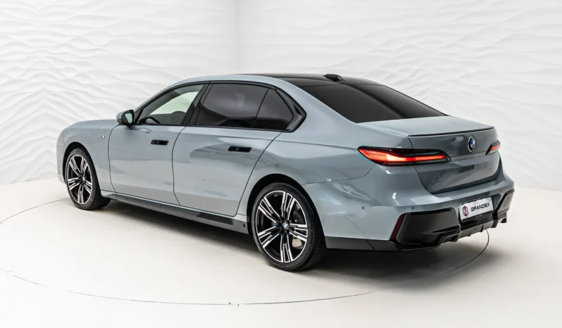 
								2025 BMW 520d full									