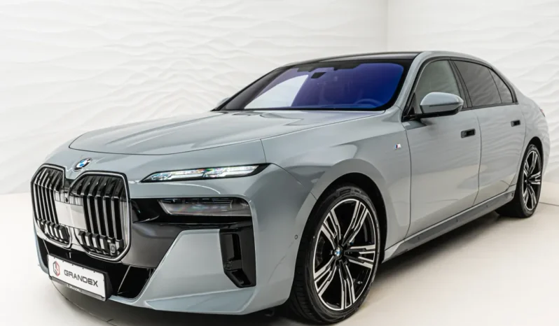 
								2025 BMW 520d full									
