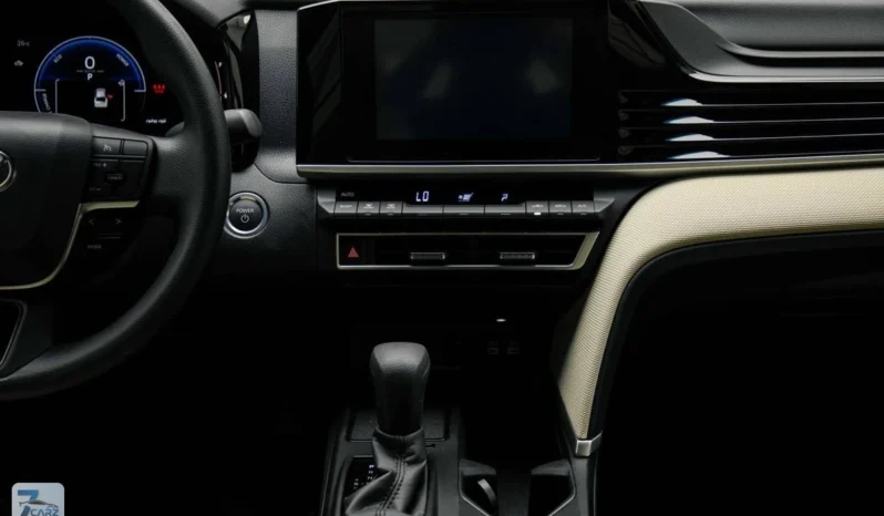 
								Toyota CAMRY LE 2026 full									